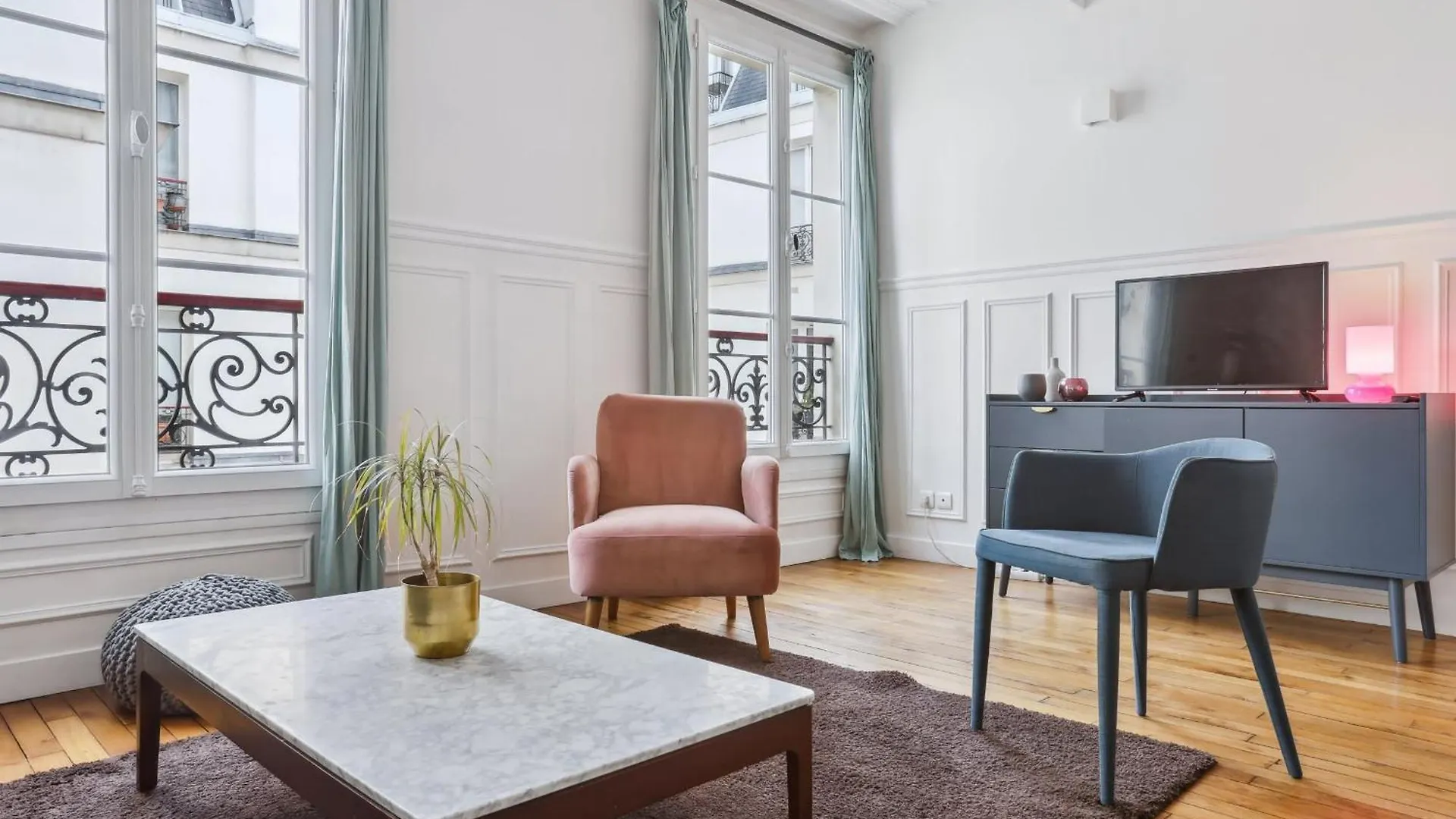 Bnbnova - 2Br - Le Marais & Hotel De Ville Paris França